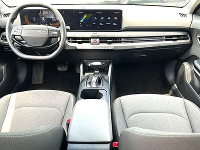 2025 Kia K4 LXS FWD
