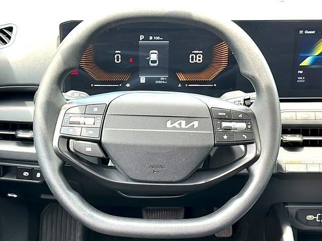 2025 Kia K4 LXS FWD