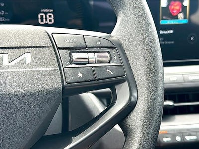 2025 Kia K4 LXS FWD