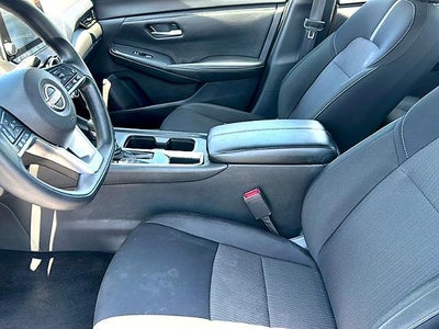 2025 Nissan Sentra SV CVT