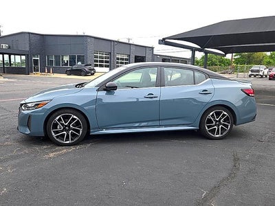 2025 Nissan Sentra SR CVT