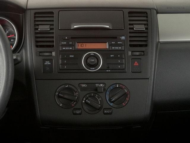 2011 Nissan Versa 5dr HB I4 Auto 1.8 S