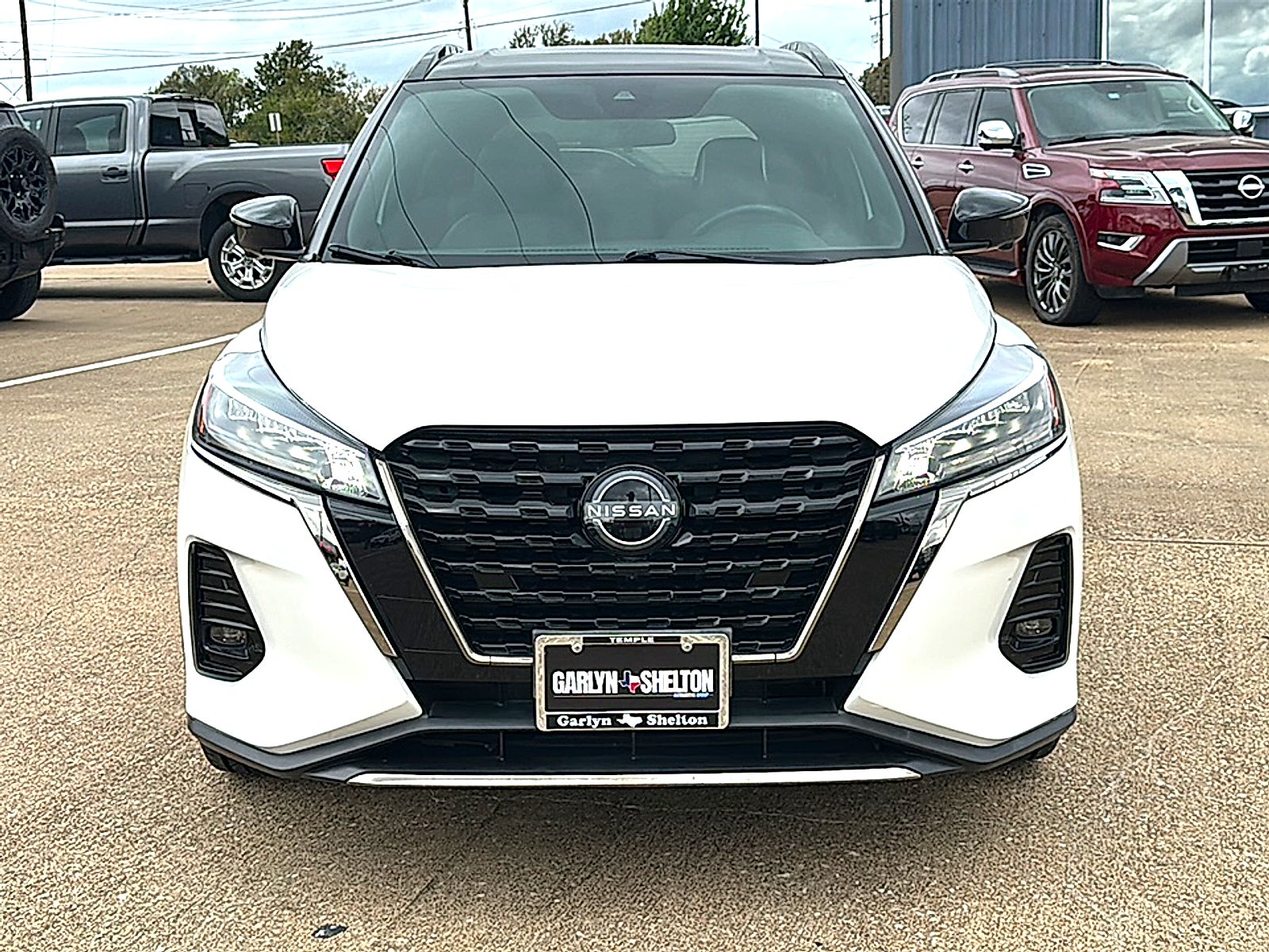 2023 Nissan Kicks SR Xtronic CVT