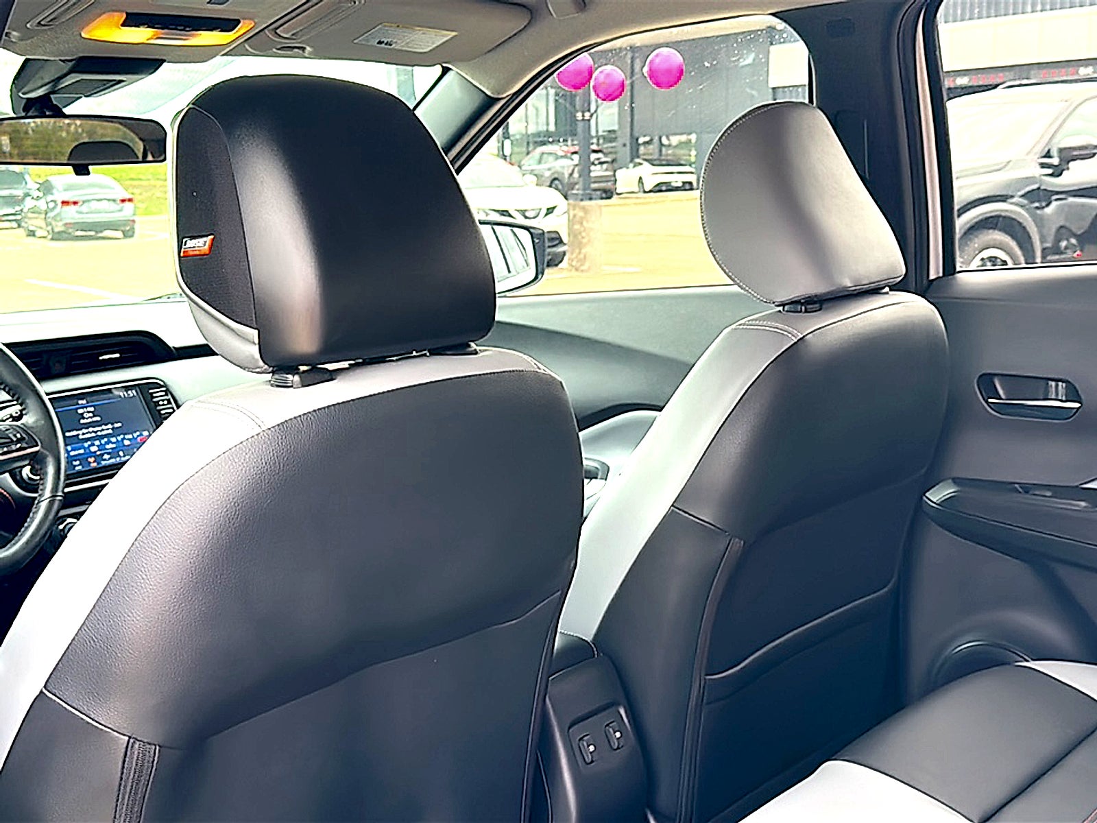 2023 Nissan Kicks SR Xtronic CVT