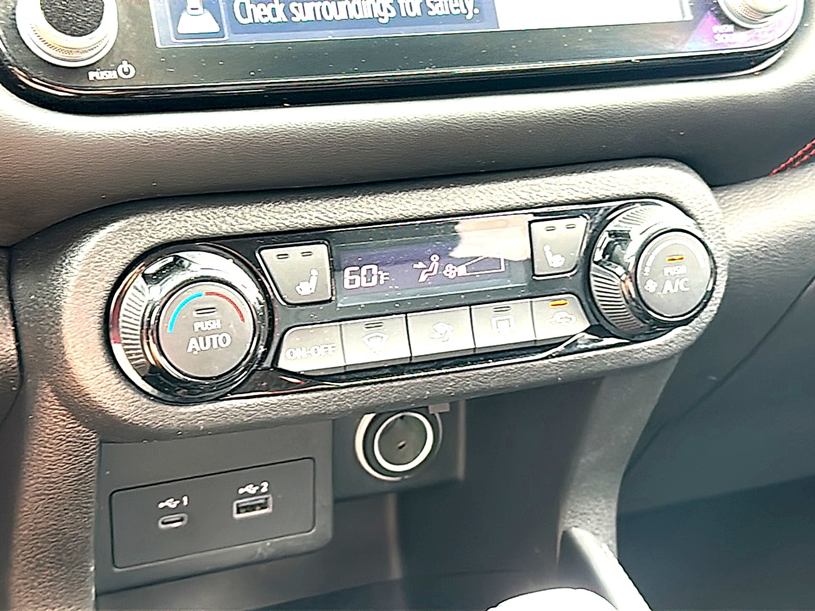 2023 Nissan Kicks SR Xtronic CVT
