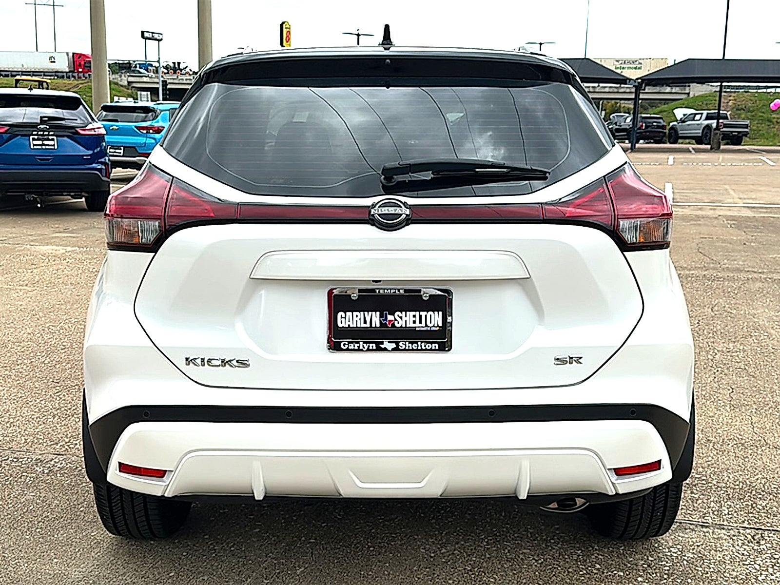 2023 Nissan Kicks SR Xtronic CVT