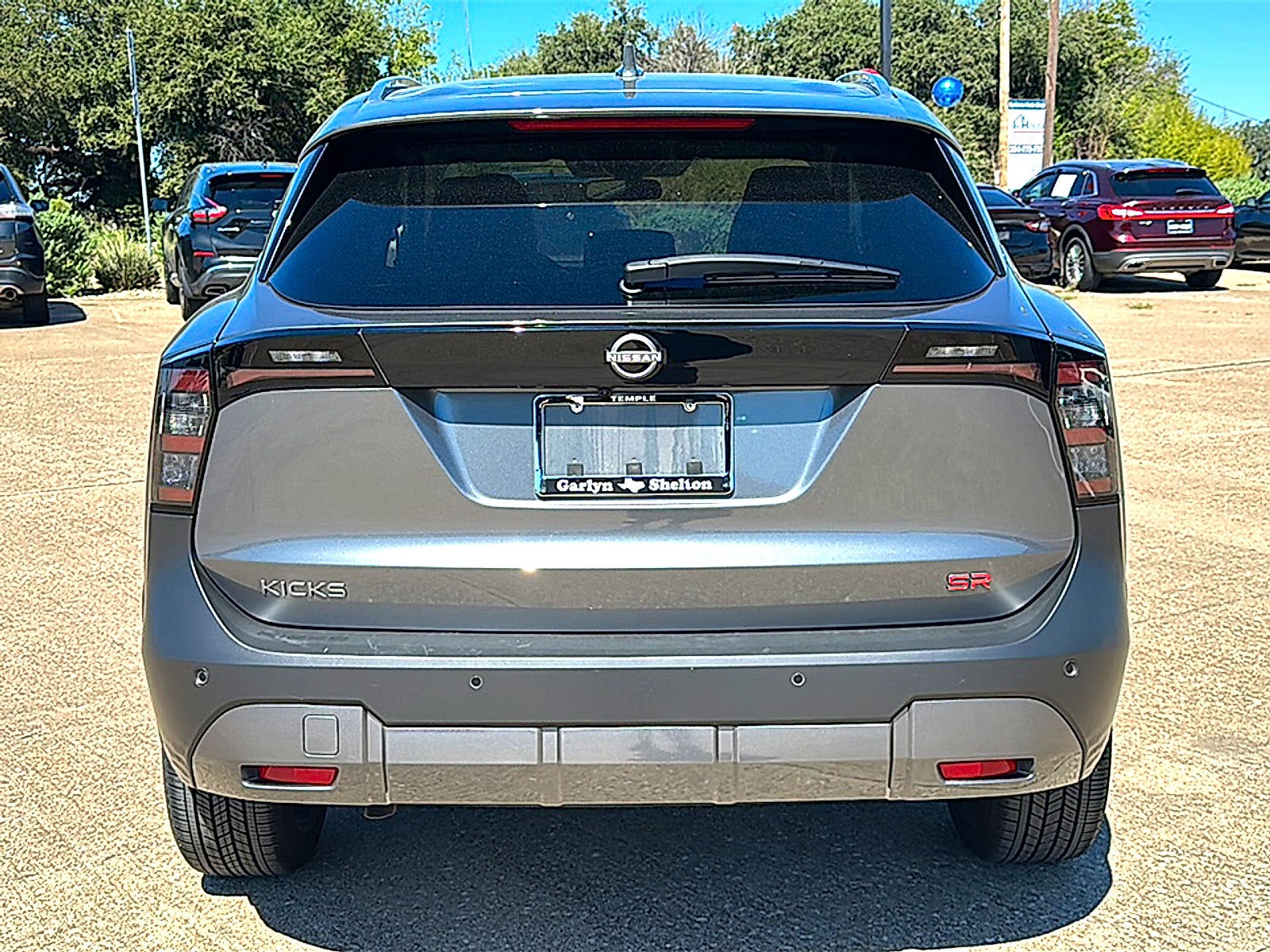 2025 Nissan Kicks SR FWD