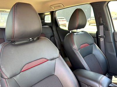 2025 Nissan Kicks SR FWD