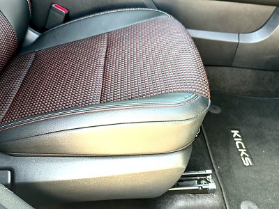 2025 Nissan Kicks SR FWD