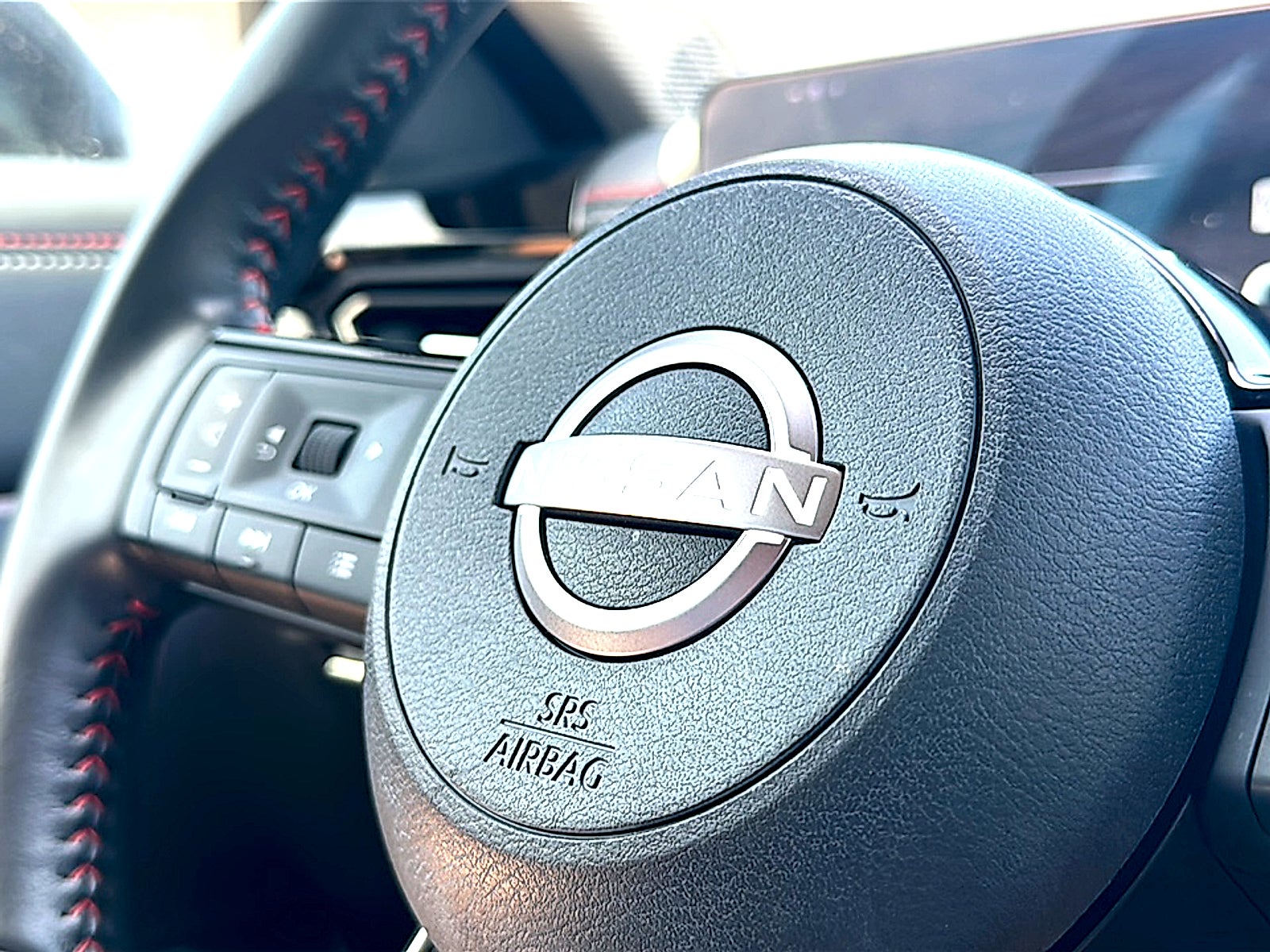 2025 Nissan Kicks SR FWD