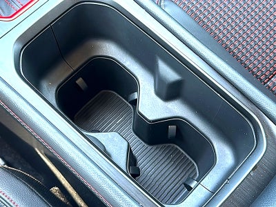 2025 Nissan Kicks SR FWD
