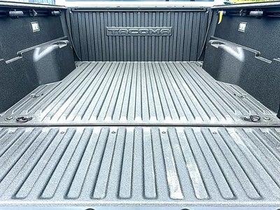 2025 Toyota Tacoma 2WD 2WD SR Double Cab 5' Bed AT (GS)
