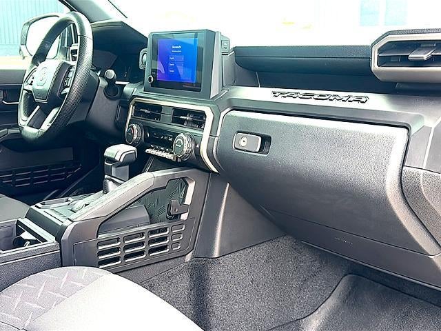 2025 Toyota Tacoma 2WD 2WD SR Double Cab 5' Bed AT (GS)