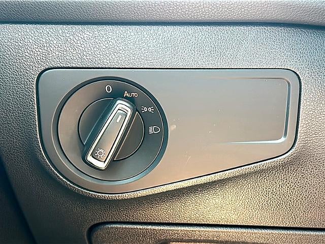 2023 Volkswagen Tiguan 2.0T SE FWD