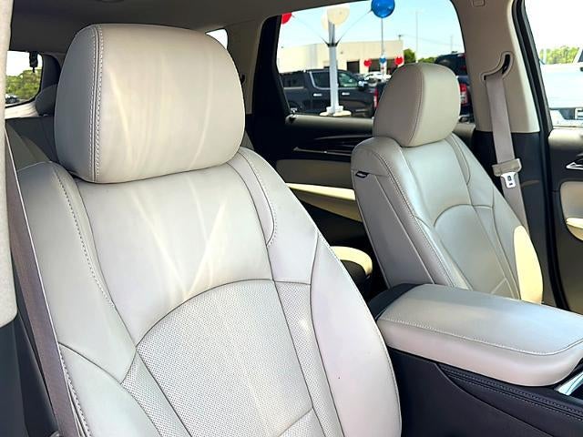 2019 Buick Enclave Essence FWD