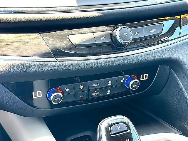 2019 Buick Enclave Essence FWD