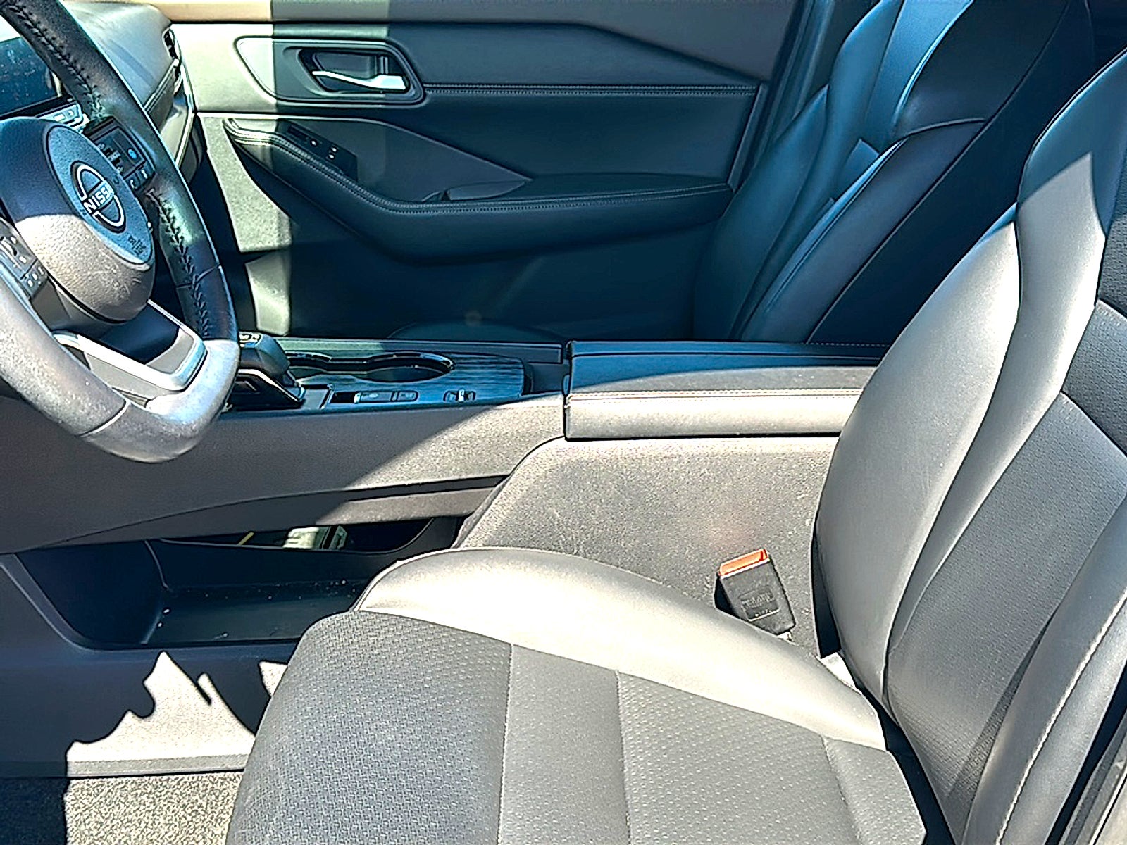 2022 Nissan Rogue SV FWD