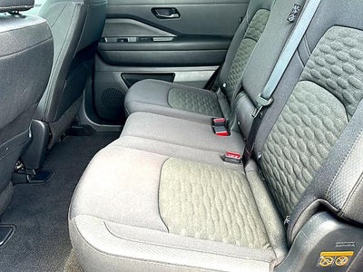 2025 Nissan Pathfinder SV 2WD