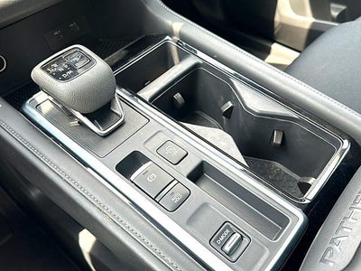 2025 Nissan Pathfinder SV 2WD