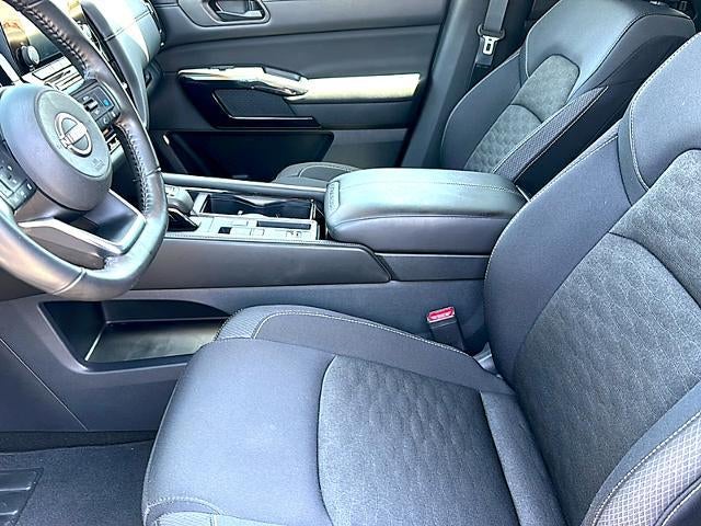 2024 Nissan Pathfinder SV 2WD