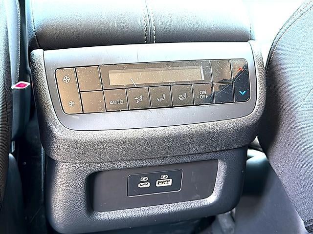 2024 Nissan Pathfinder SV 2WD