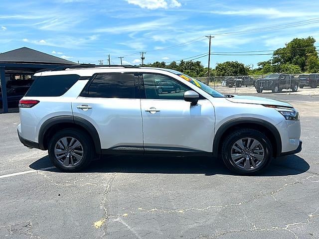 2024 Nissan Pathfinder SV 2WD