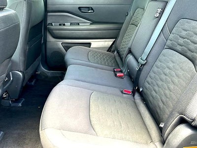 2025 Nissan Pathfinder SV 2WD