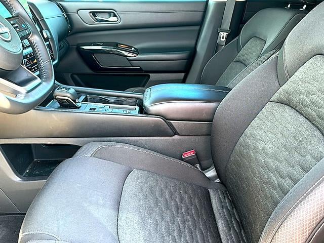 2022 Nissan Pathfinder SV 2WD