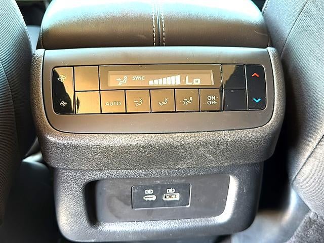 2022 Nissan Pathfinder SV 2WD