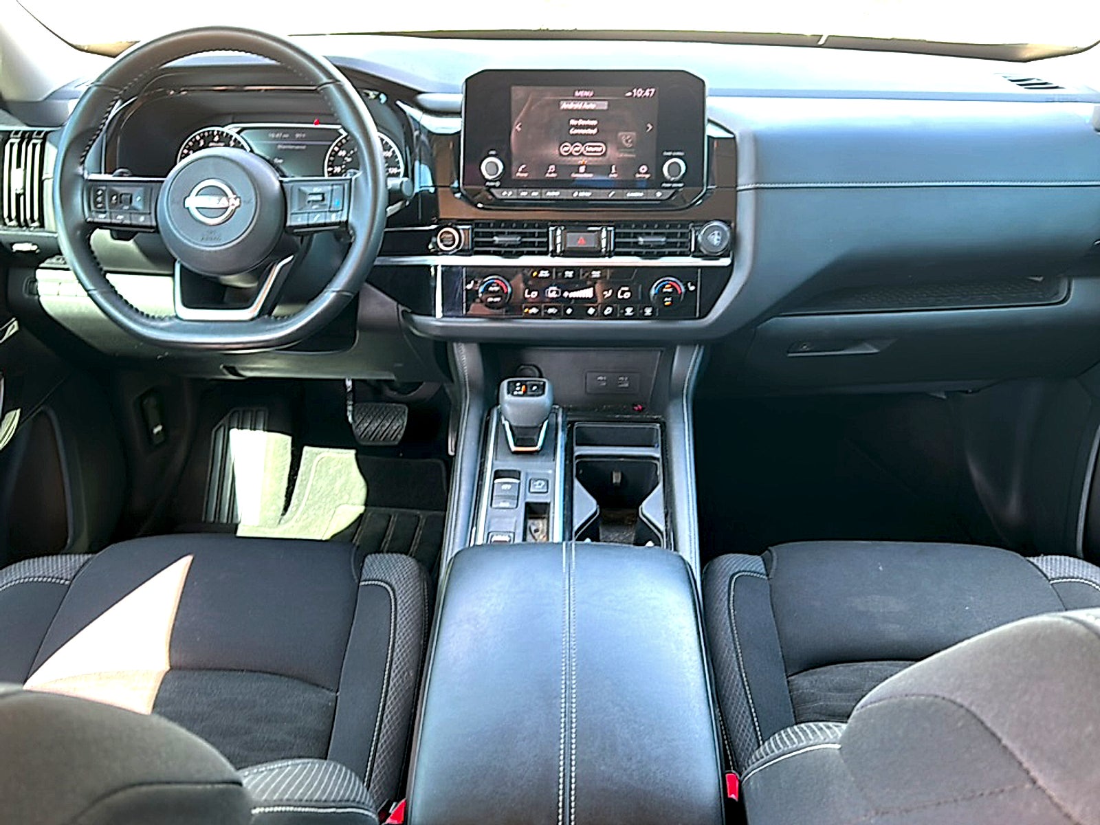 2022 Nissan Pathfinder SV 2WD