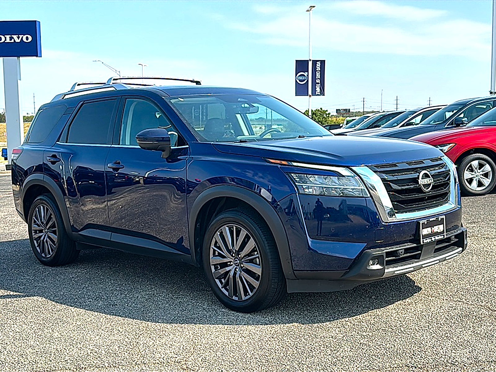 2023 Nissan Pathfinder SL 4WD