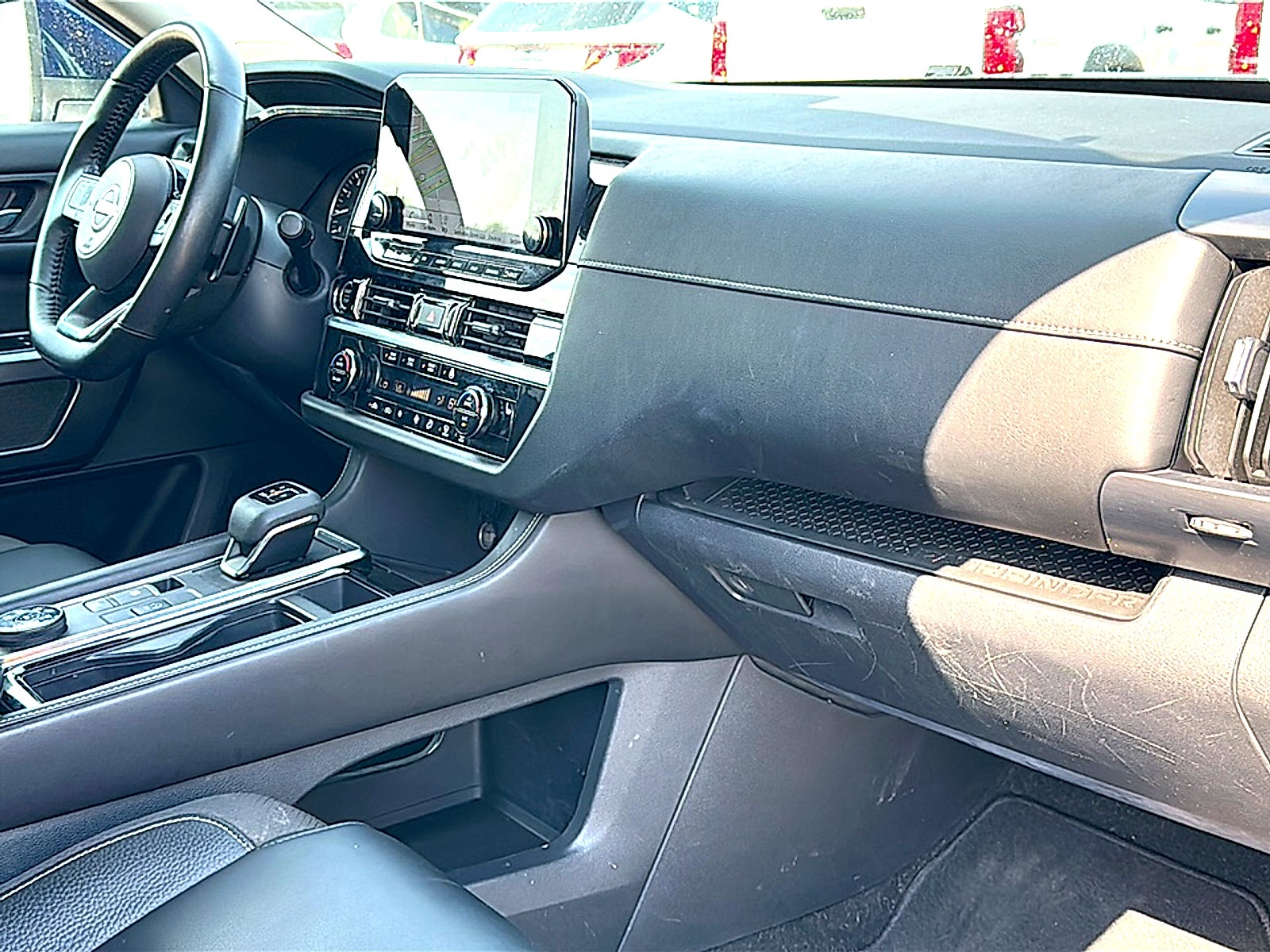 2023 Nissan Pathfinder SL 4WD
