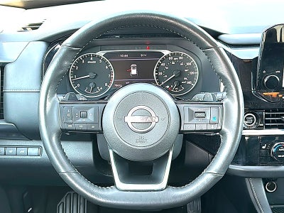 2023 Nissan Pathfinder SL 4WD