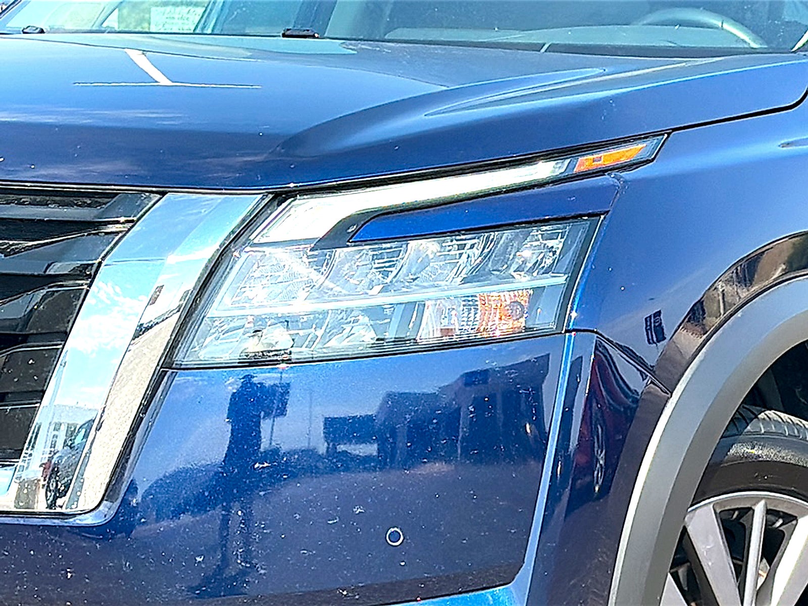 2023 Nissan Pathfinder SL 4WD