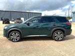 2024 Nissan Pathfinder Platinum 2WD