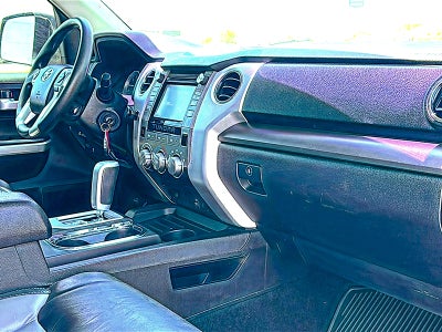 2017 Toyota Tundra SR5 5.7L V8
