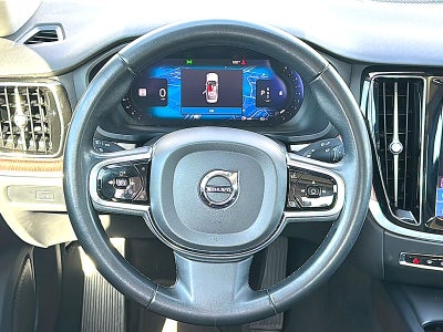 2024 Volvo S60 B5 Plus Dark Theme