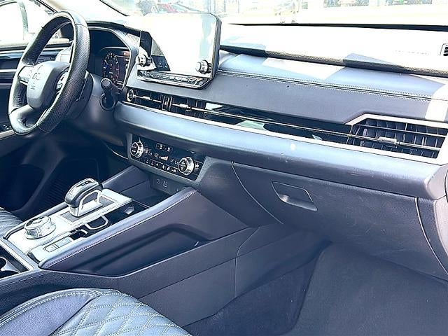 2023 Mitsubishi Outlander SEL FWD