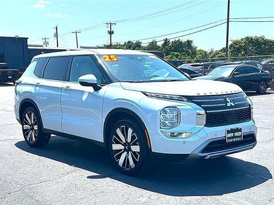 2025 Mitsubishi Outlander SE FWD