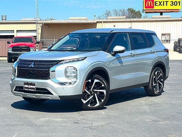 2024 Mitsubishi Outlander SE FWD