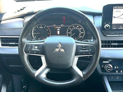 2024 Mitsubishi Outlander SE FWD