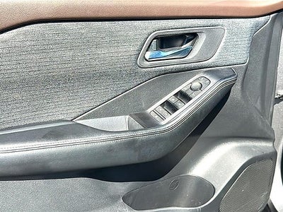 2023 Nissan Rogue FWD SV *Ltd Avail*