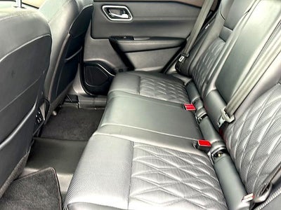 2023 Nissan Rogue AWD Platinum *Ltd Avail*