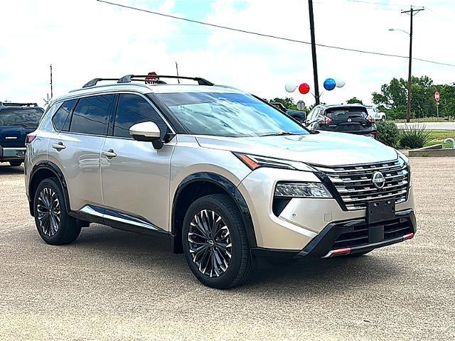 2025 Nissan Rogue AWD Platinum