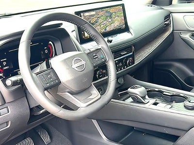 2025 Nissan Rogue AWD Platinum