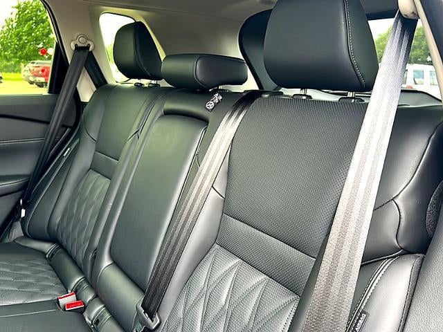 2025 Nissan Rogue AWD Platinum