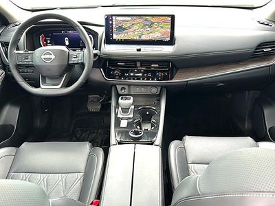 2025 Nissan Rogue AWD Platinum