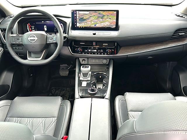 2025 Nissan Rogue AWD Platinum