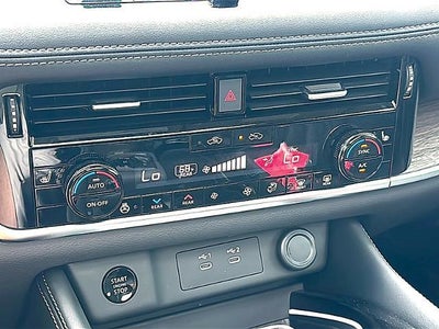 2025 Nissan Rogue AWD Platinum