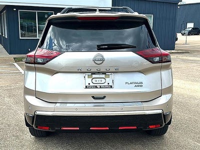 2025 Nissan Rogue AWD Platinum